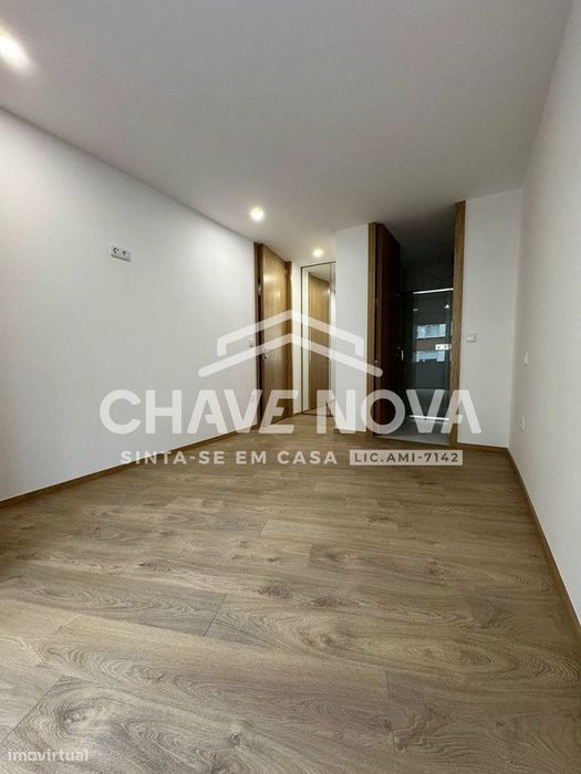 Apartamento T2 novo c/ 2 lugares de Garagem no Porto (Bessa)