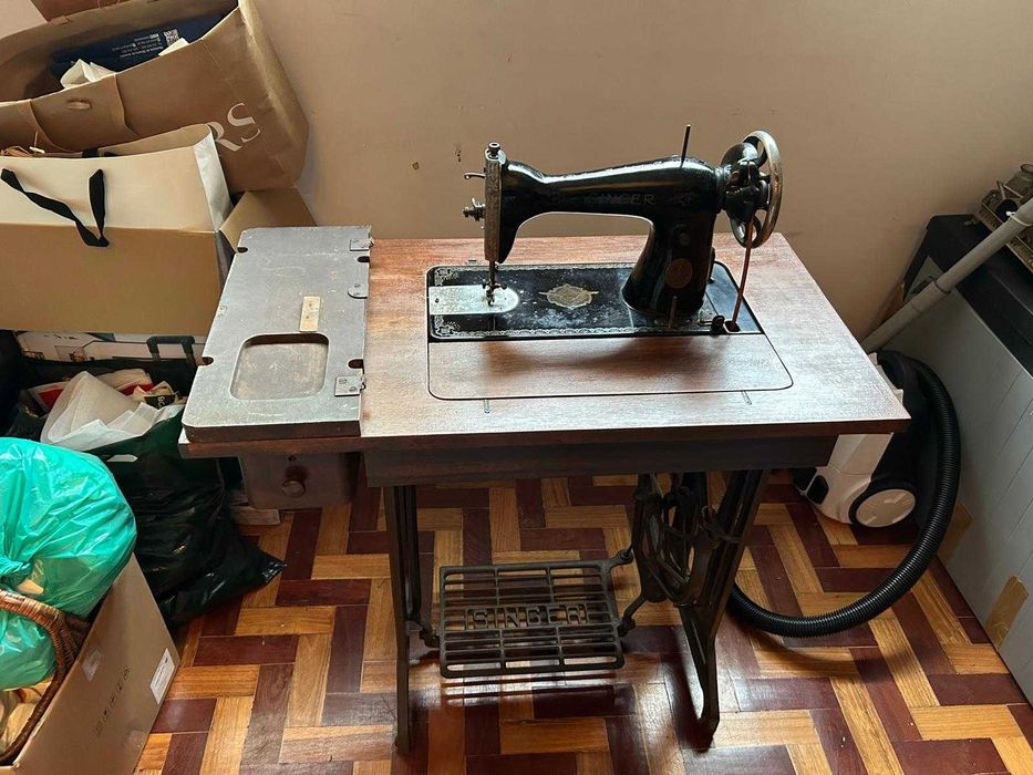 Máquina de costura Singer
