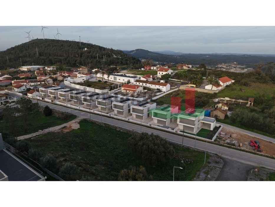 Moradia T3 Alto da Serra Rio Maior***RIOMAGIC***