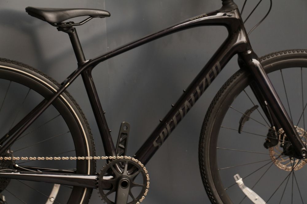 Велосипед Specialized Sirrus X Comp Carbon 2020. Не Trek, не Scott