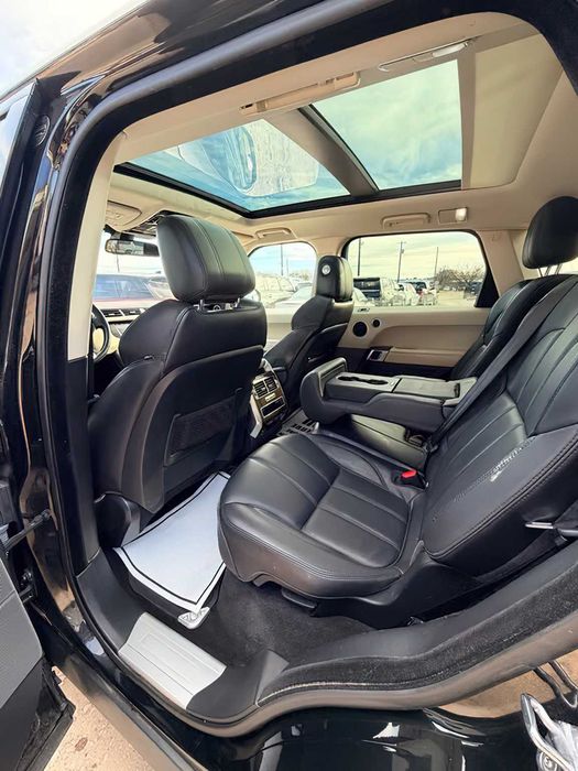 Land Rover Range Rover Sport HSE      2016