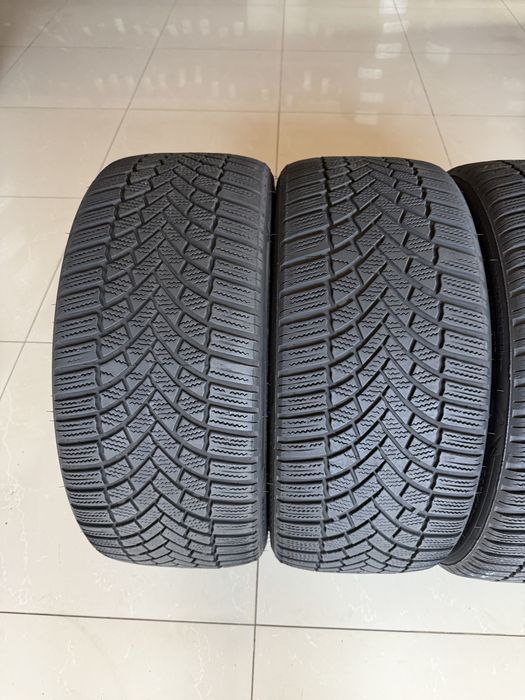 Комплект зимових шин 225/40/18  Bridgestone LM005 зимние шины комплект