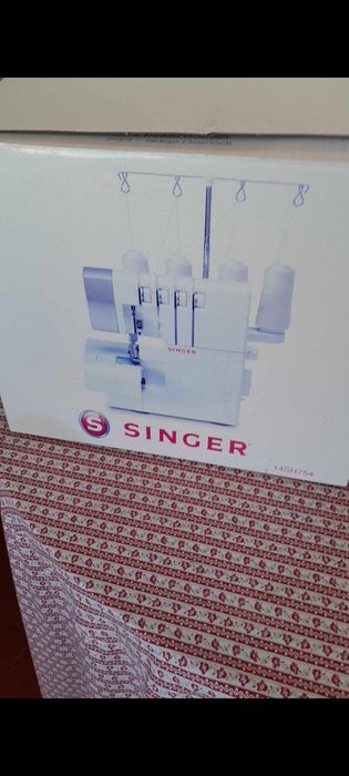 Máquina costura singer