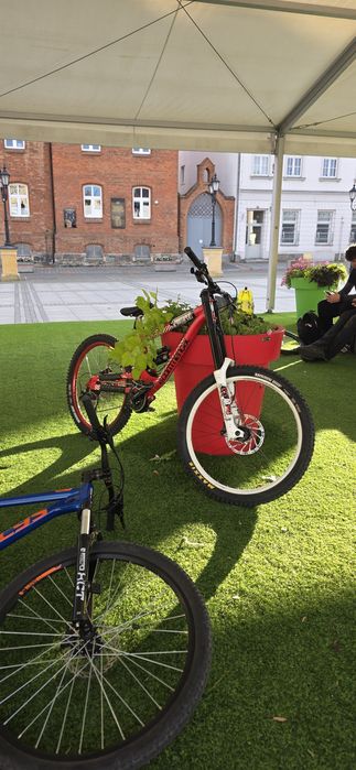 Commencal Supreme DH V2