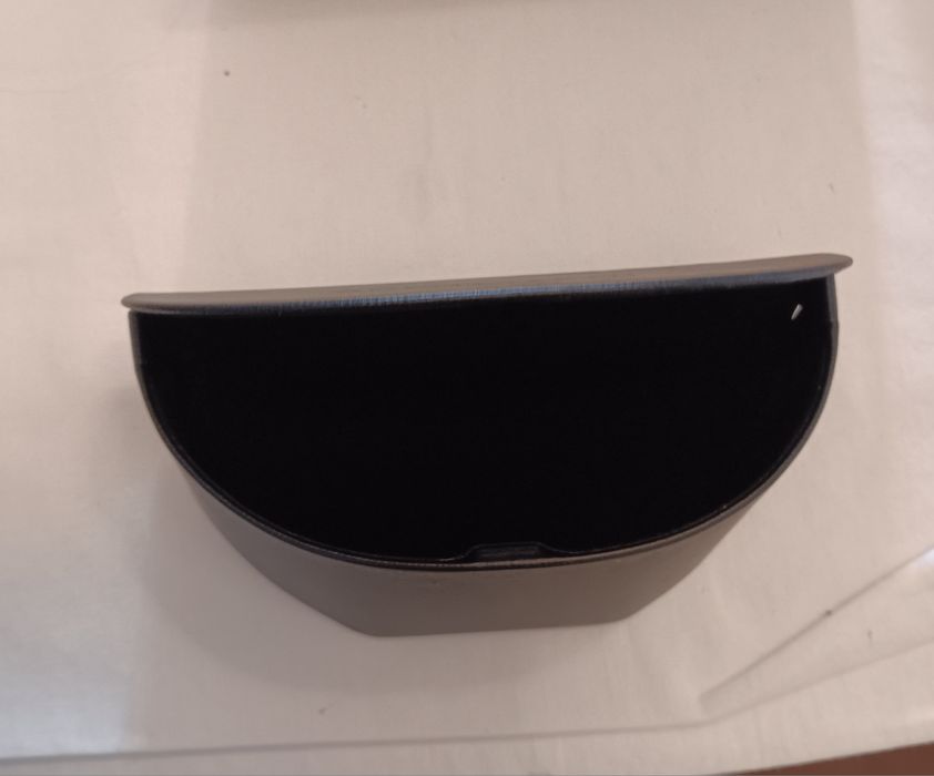 Caixas de oculos novas  marca Armani e Donna  karann