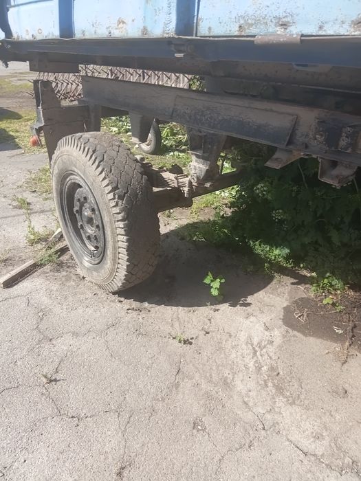 Продам причіп зіловський .