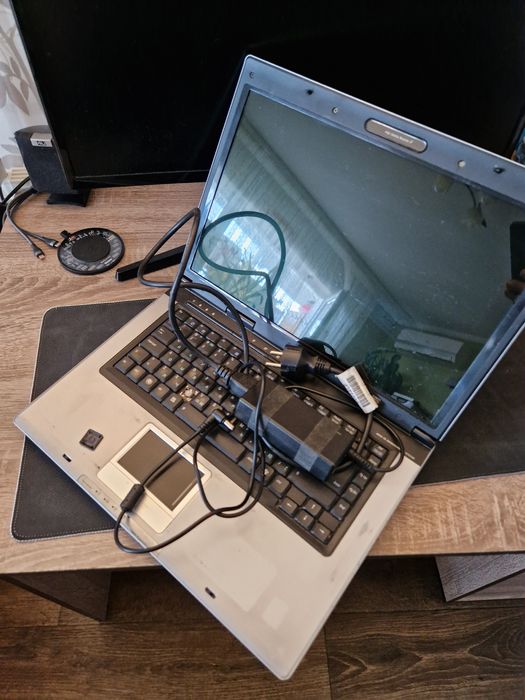 Ноутбук Asus x50v