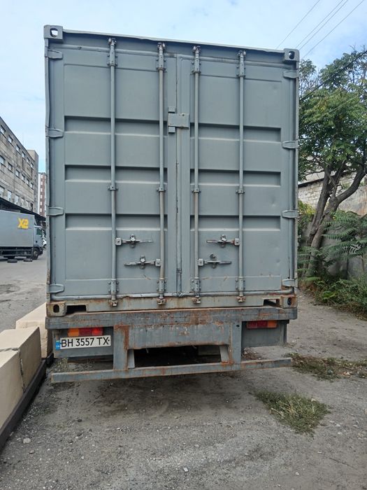 грузовой автомобиль