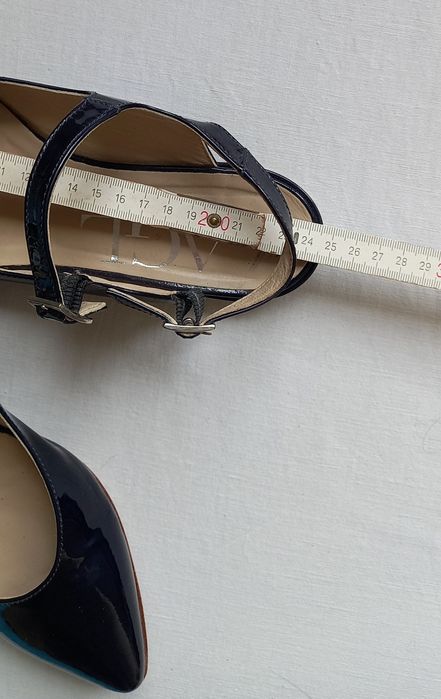 Туфли лоферы мюлли слингбеки босоножки