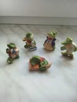 Zestaw zabawek z kinder niespodzianki