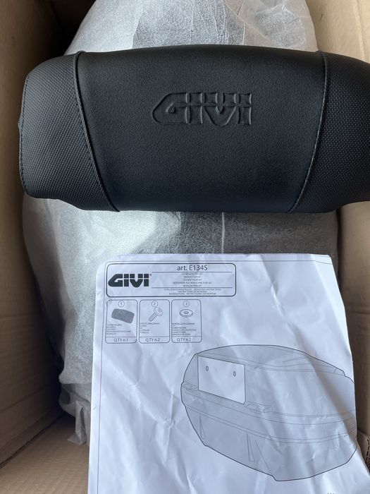 Dla Ciebie wszystko - kufer givi 47 - w kategorii Części