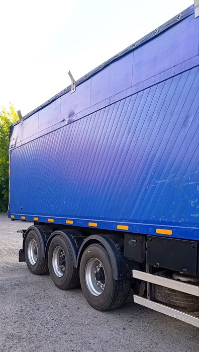 Продам напівпричіп самоскид ACKERMANN на осях  SAF INTRAX