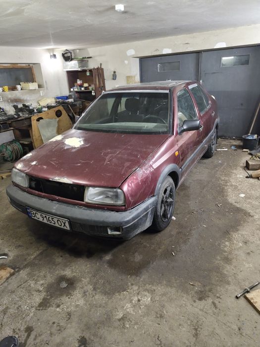 Фольцваген вента 1.8 газ бензин