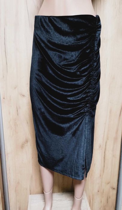 Оксамитова спідниця L/ХL.
