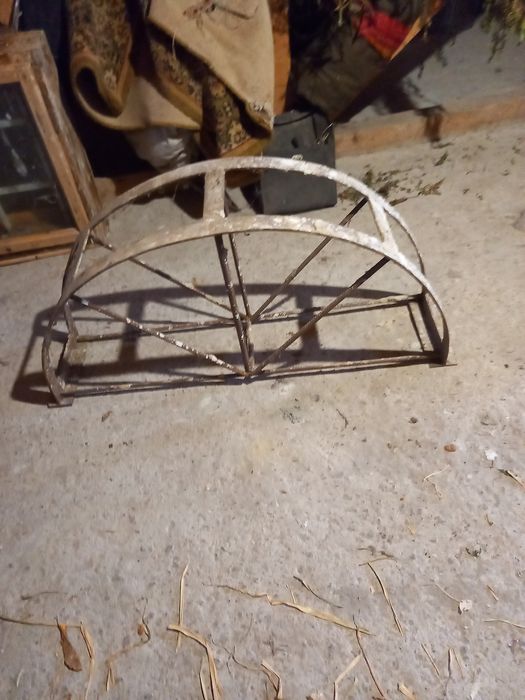 Будка і кіоск металеві