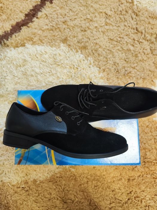 Продам нові туфлі