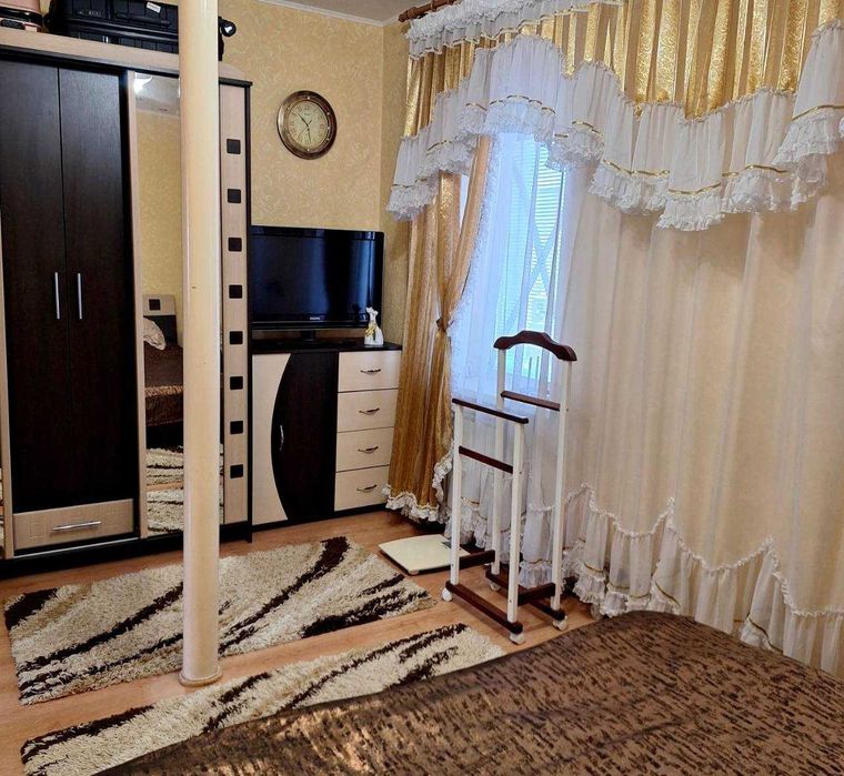 Продаж будинку в центрі м.  Дергачі