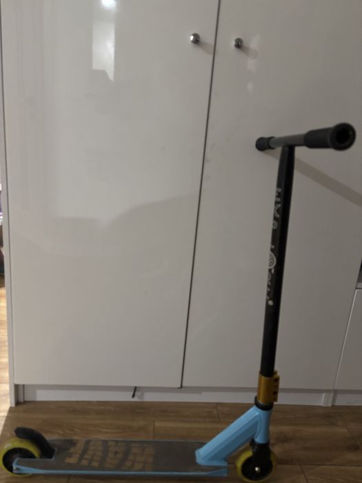 Самокат трюковой