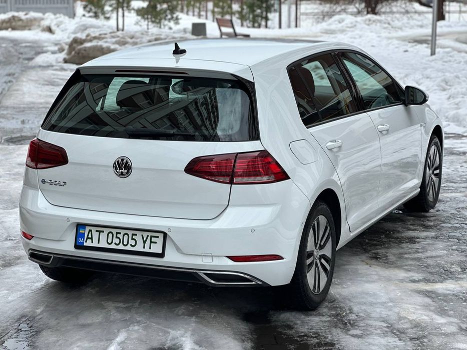 Продам електрокар  e-golf
