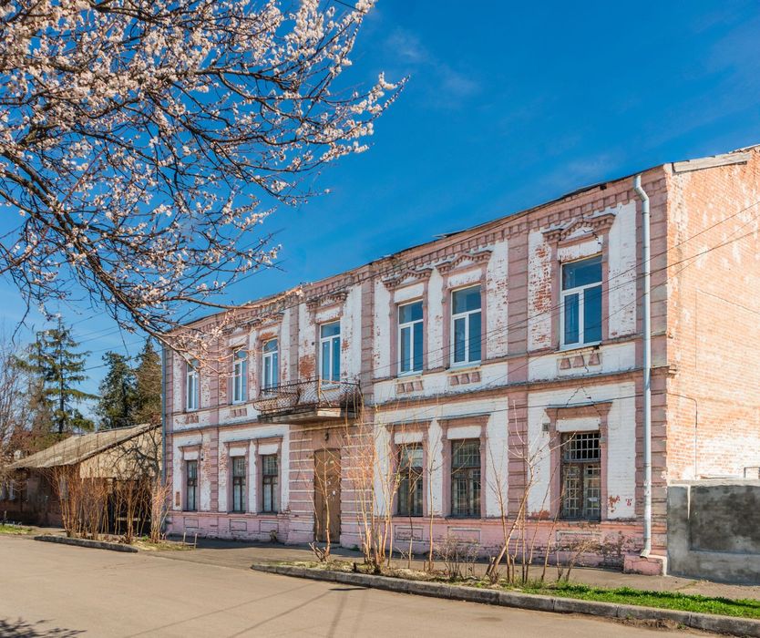 ‼️Продаж комерційного комплексу окремих будівель з двором в центрі‼️