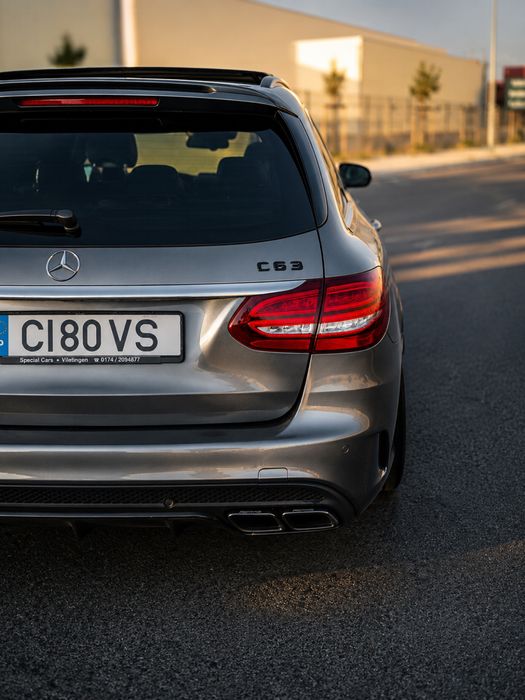 Mercedes benz c63 AMG