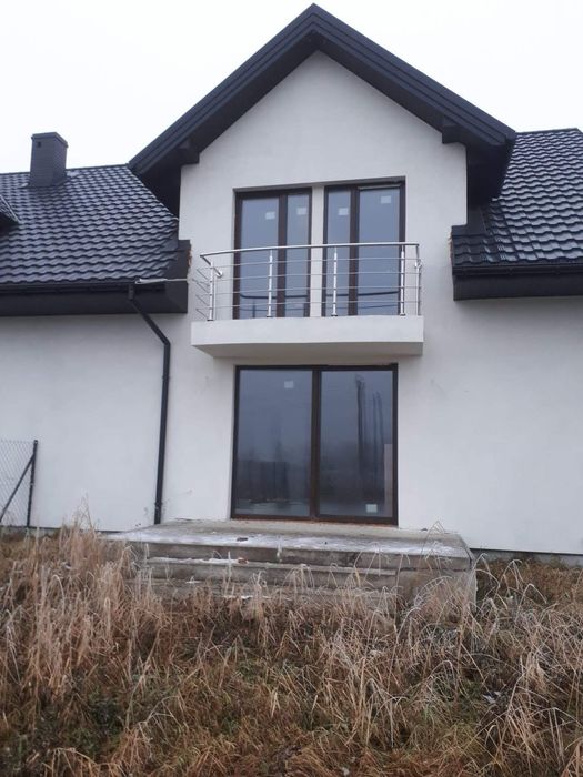 Schody metalowe oraz konstrucje ze stali czarnej.