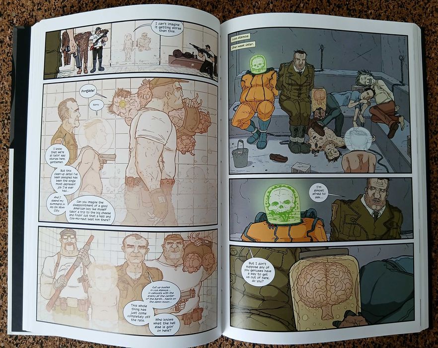 BD - The Manhattan Projects Deluxe Edition Book 2