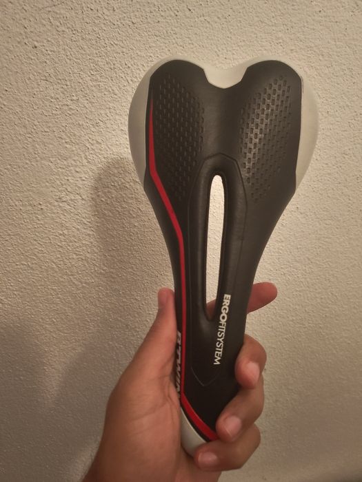 Selim B'TWIN Ergofit System – Confortável e Ergonómico