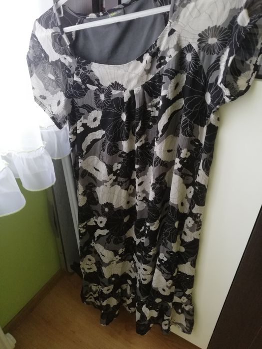 Sukienka z krótkim rękawem