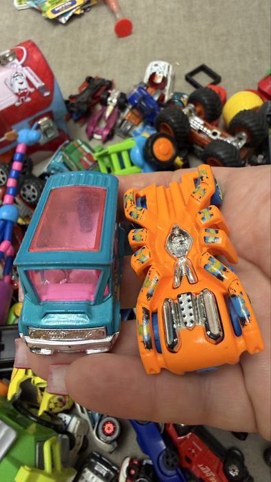 машинки  Hot Wheels