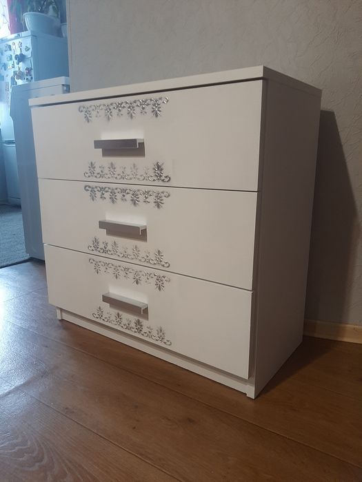 Комод  білий б/в