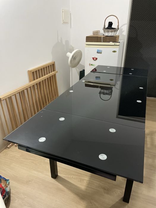 Mesa extensivel metalica com tampo em vidro