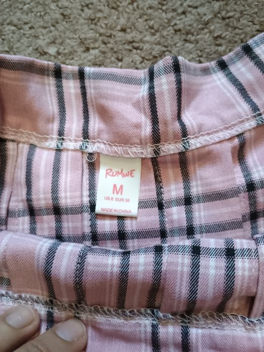 Спідниця у клітинку