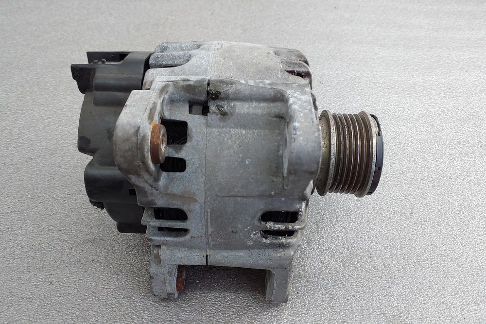 Alternador RENAULT Clio IV (BH_)