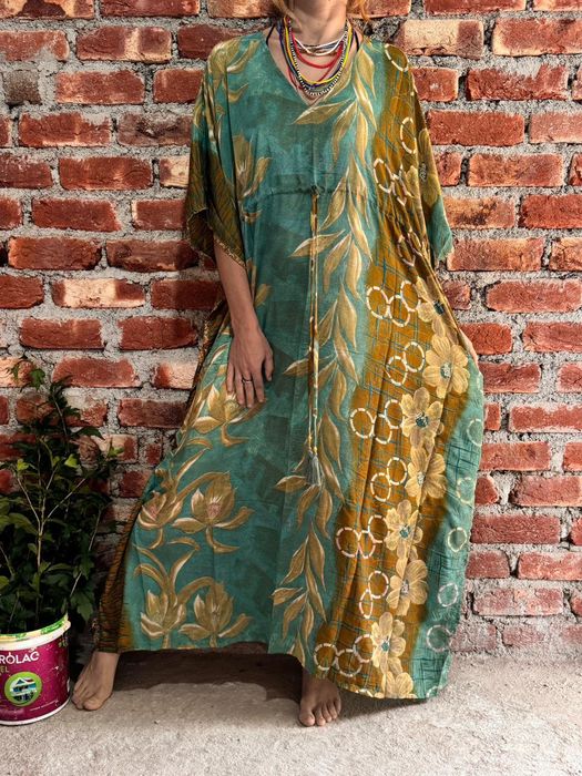 Narzutka kaftan sukienka boho