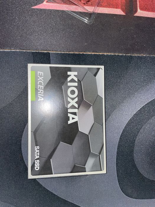 SSD 240GB KIOXIA