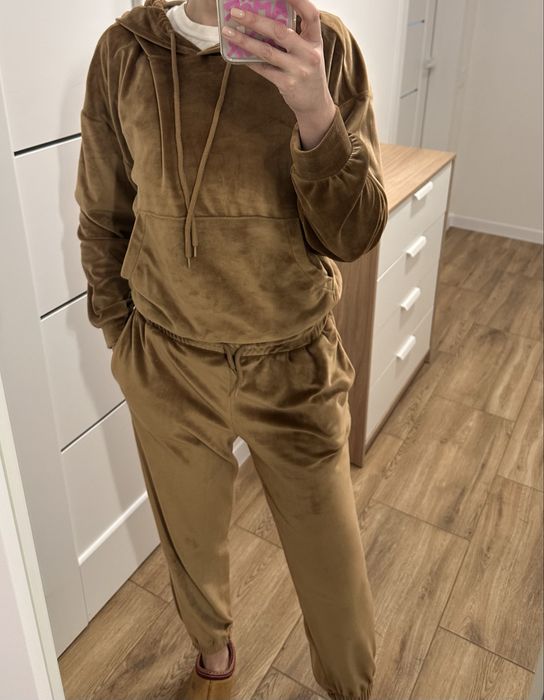 велюровий костюм