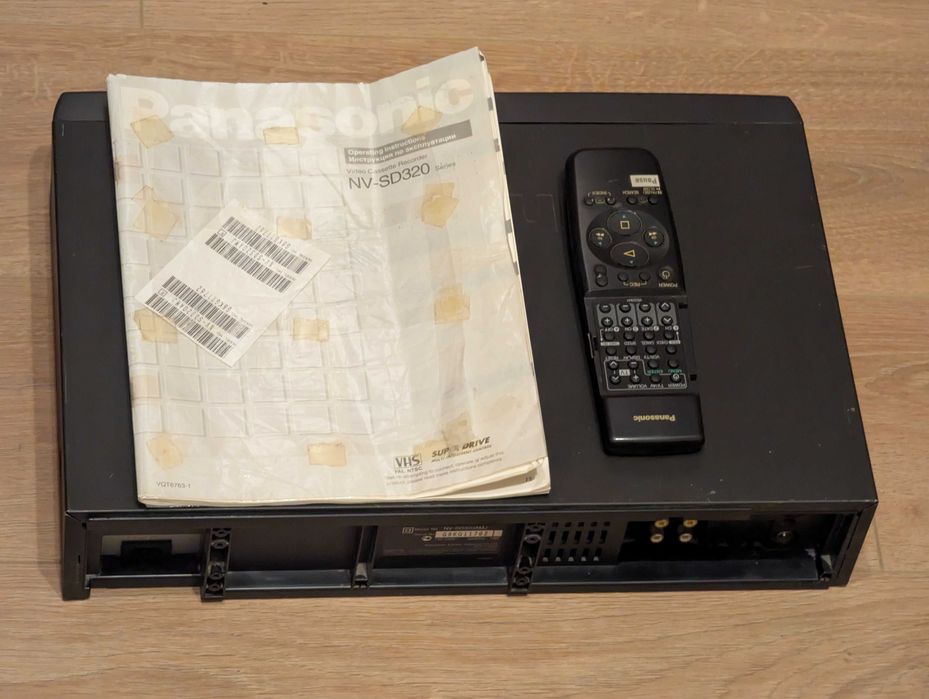 Видеомагнитофон/ відеомагнітофон Panasonic NV-SD 320
