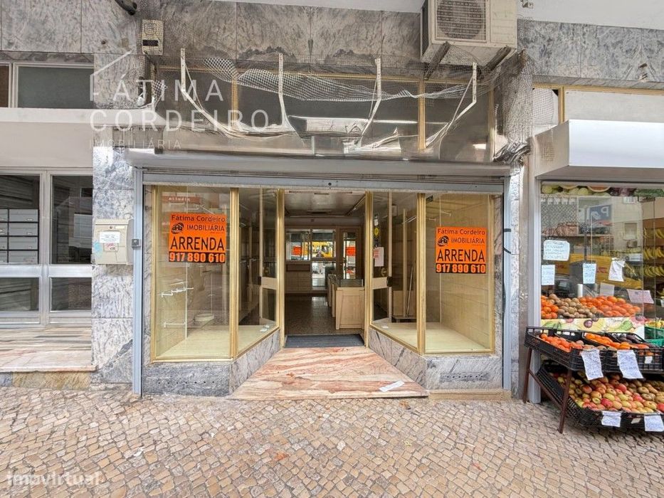 Loja junto á Praça Gil Vicente