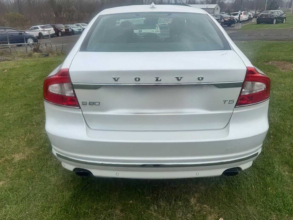 Volvo S80      2016