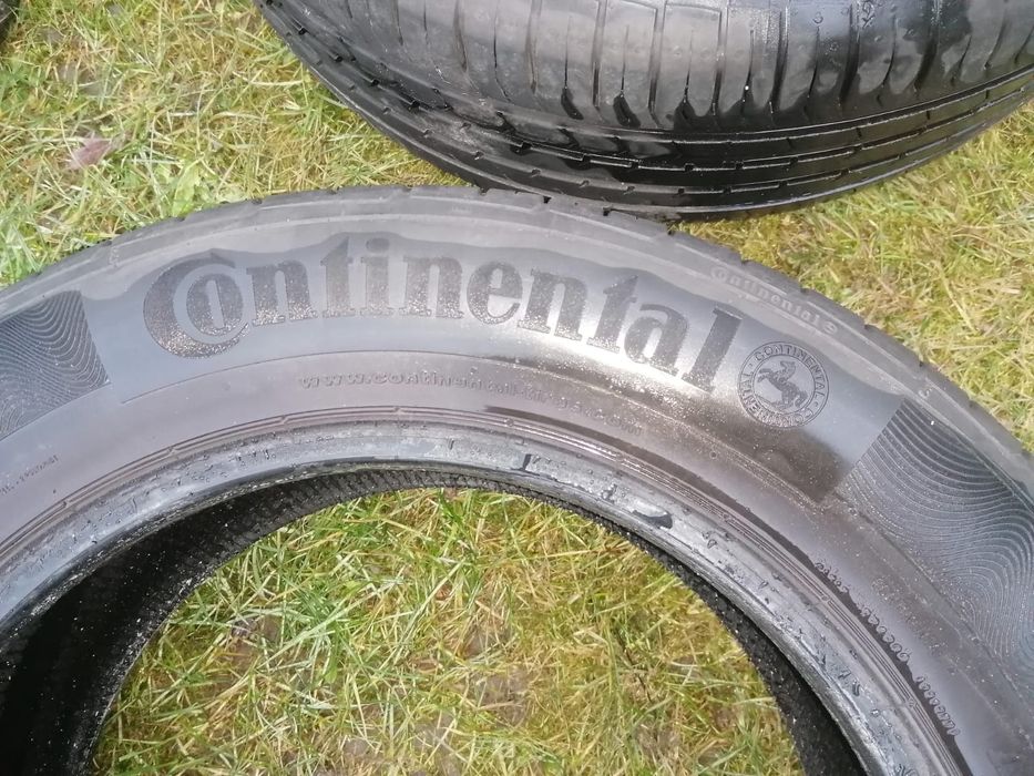 Komplet Opon Continental conti premium contact 5 rozm.225/60/ 17