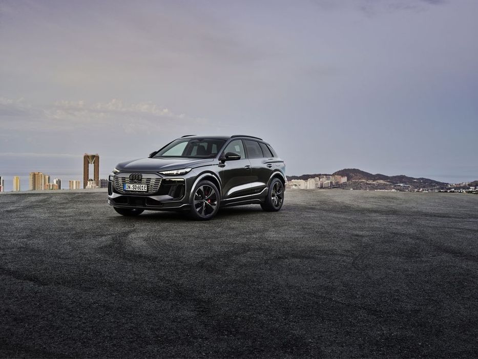 Audi SQ6 e-tron quattro 100 kWh