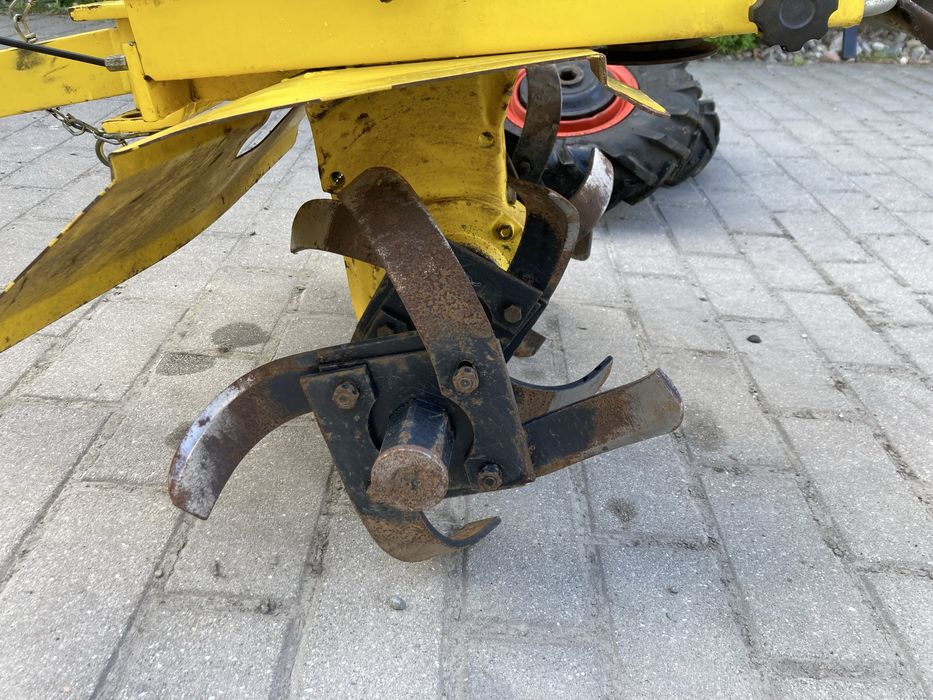 Glebogryzarka VARI Pony II A + Honda 5.5 KM + koła rolnicze – komplet, sprawna