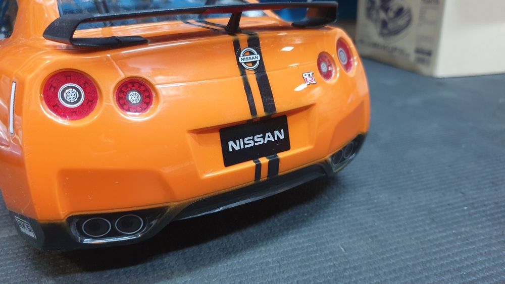 Tamiya Nissan GT-R R35 karoseria buda 1/10 led rc