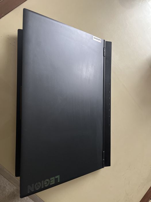 Legion 17.3 144Hz/I7 10750H