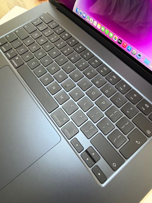 MacBook Air 15 M4 pełna gwarancja 4 cykle