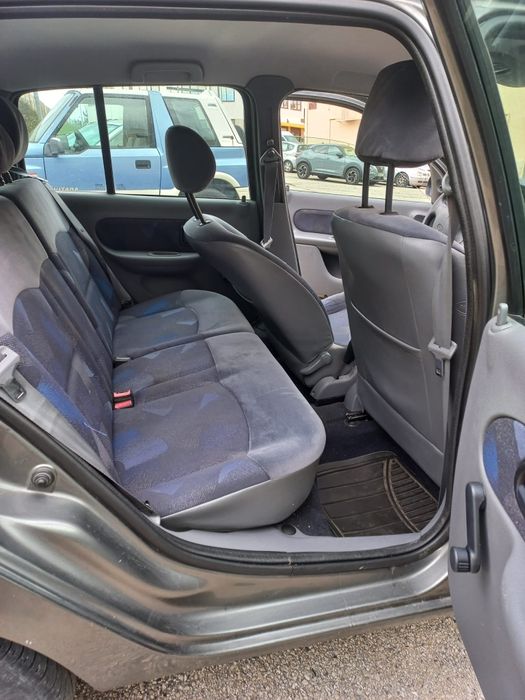 Renault clio 1.2 gasolina 2001