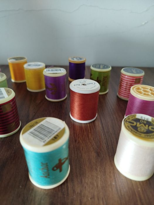 Linhas de bordar à máquina