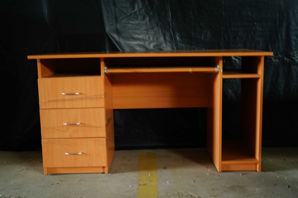 Стол компьютерный. БУ