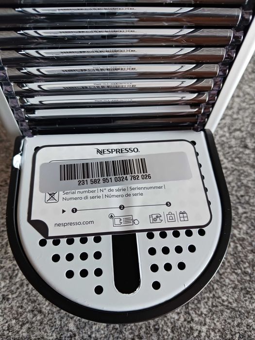 Nespresso PIXIE - NOVA
